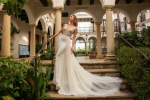 ROCHIE MIREASA LEIRIA