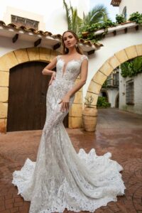 ROCHIE MIREASA SANTA LUCIA
